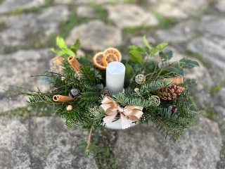 Vánoční lodička bílá malá s bílou svíčkou