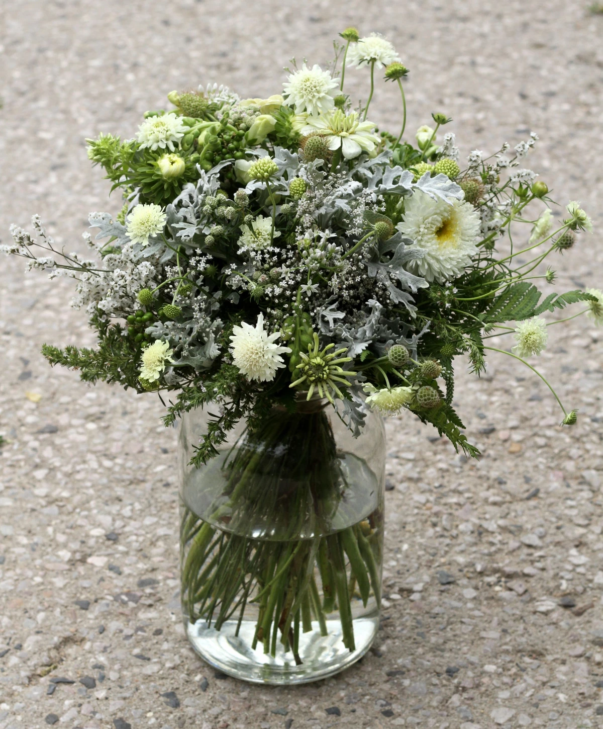 Svatební bílozelená kytice